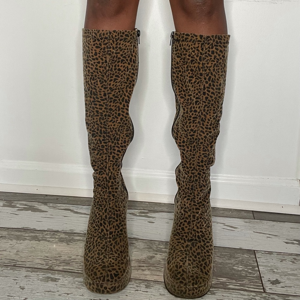 Vintage Platform Leopard boots